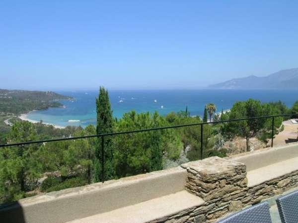 A ravishing Villa over sea views on gulf of Saint florent