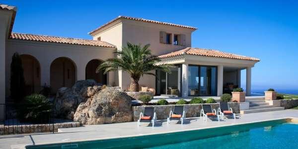 Luxueuse villa d'architecte avec vue mer panoramique