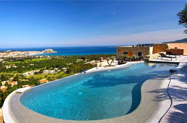 Exceptionnelle Villa avec vue féerique sur le golfe de Calvi !